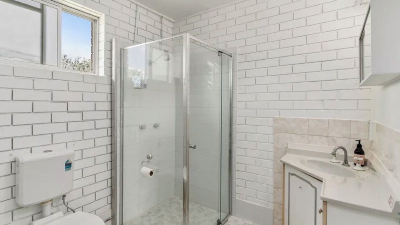 Photo of Bathroom in Yaamba