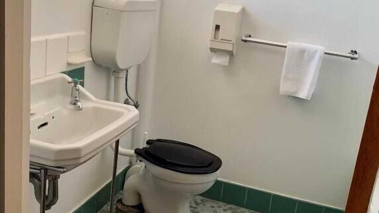 Photo of Bathroom in Coneybeer