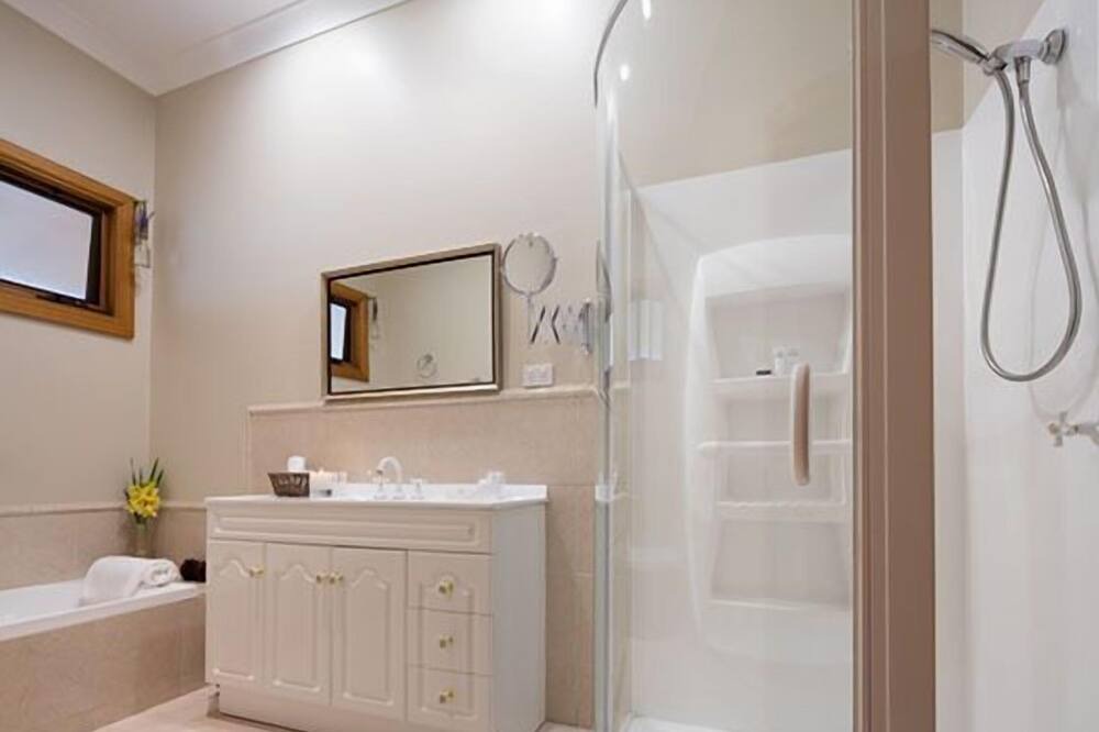 Photo of Bathroom in Wattle Grove