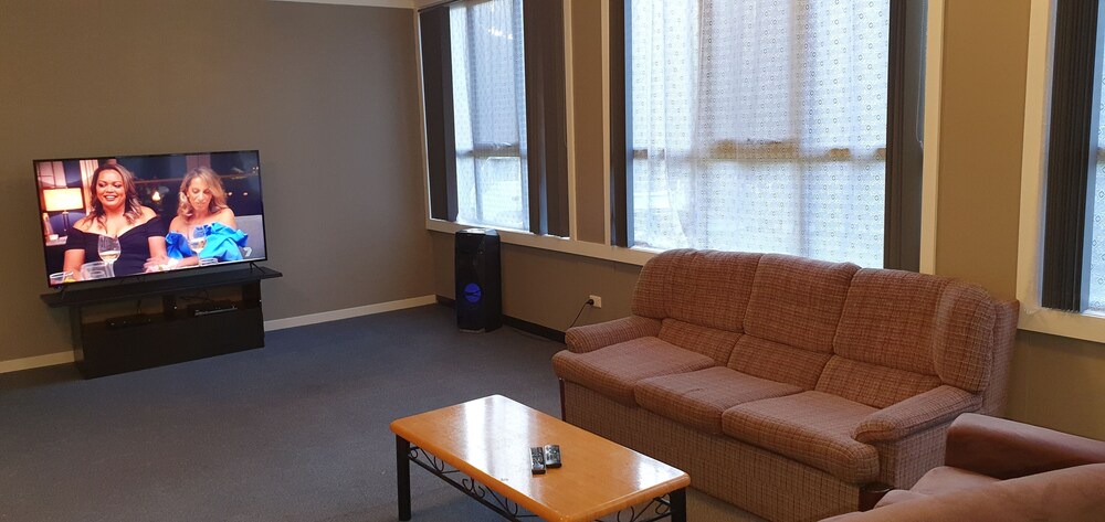 Photo of Livingroom in Claude Road