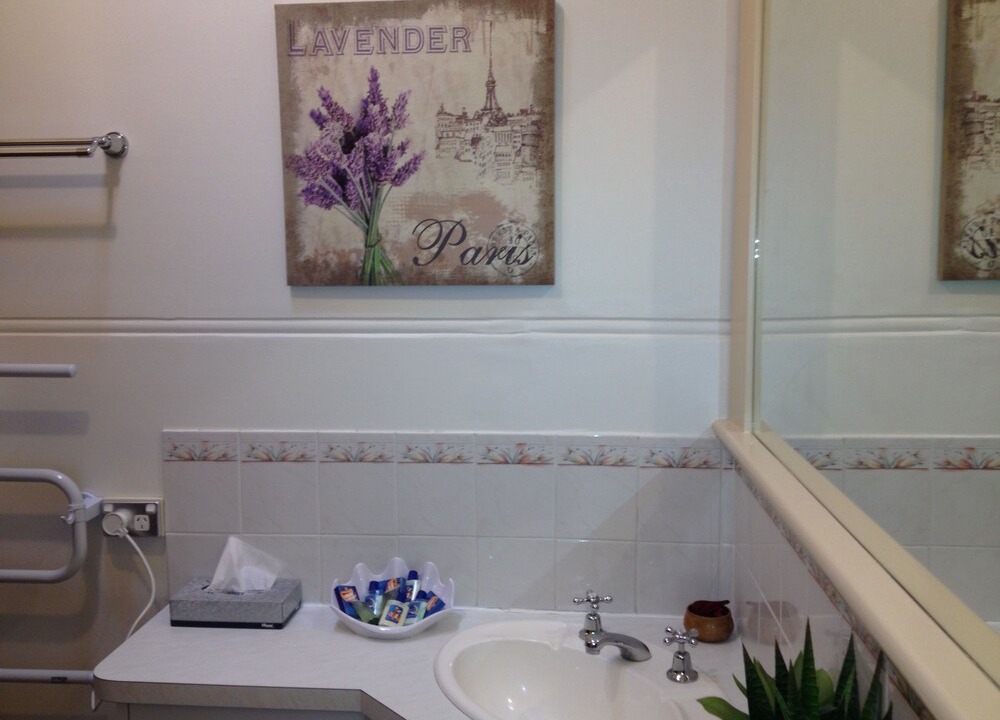 Photo of Bathroom in Moonah