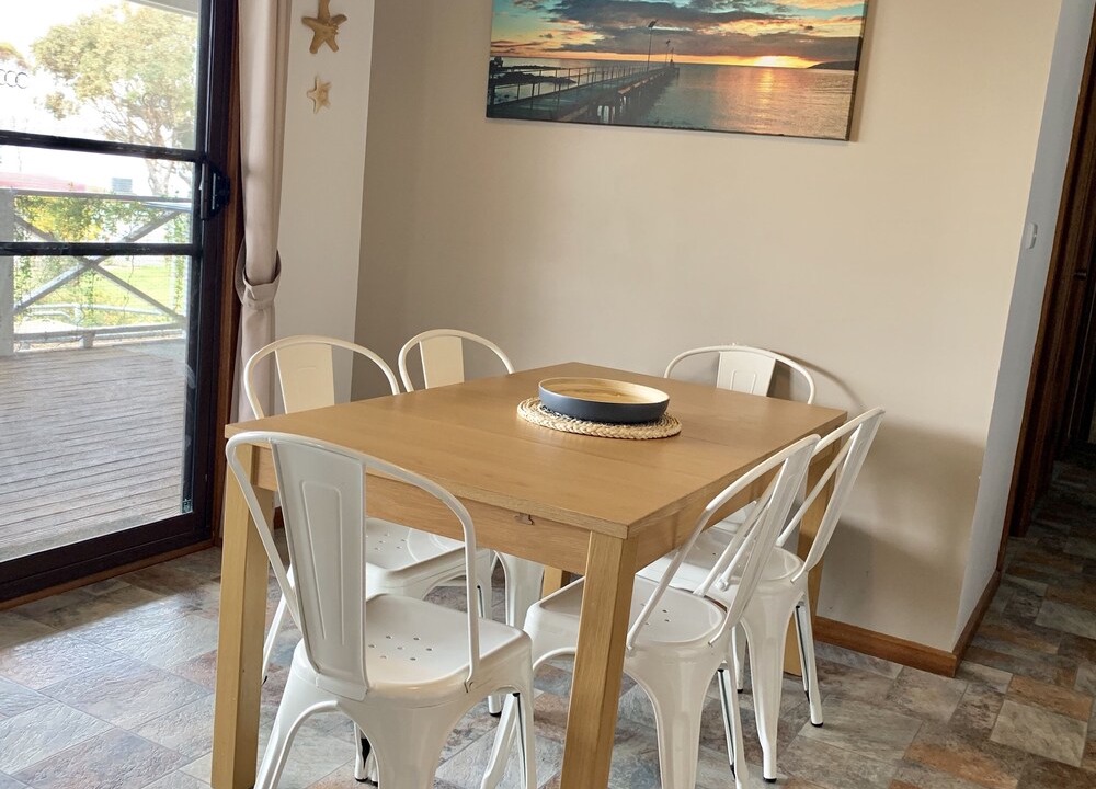 Photo of Kitchen in Emu Bay