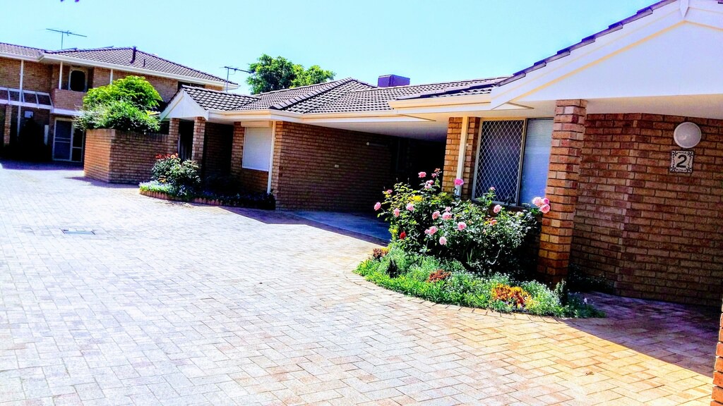 Photo of Others in Dianella