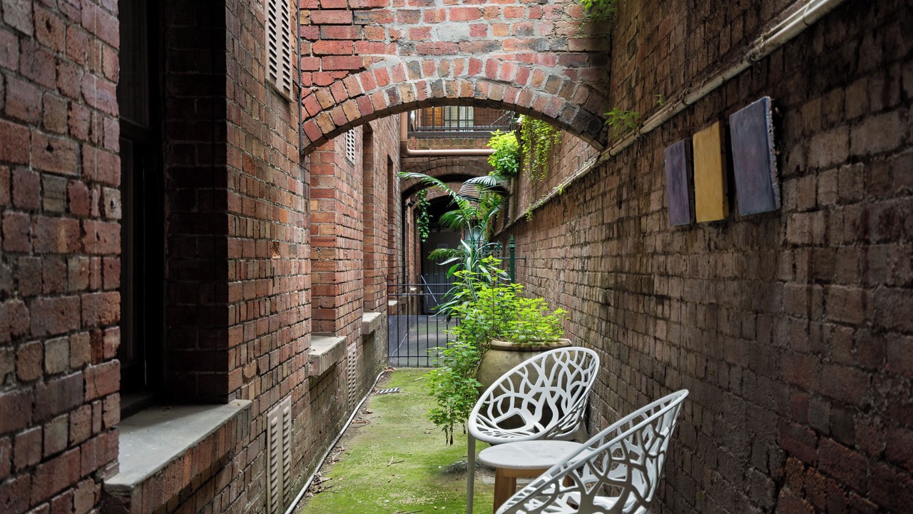 Photo of Patio Balcony in Chinatown