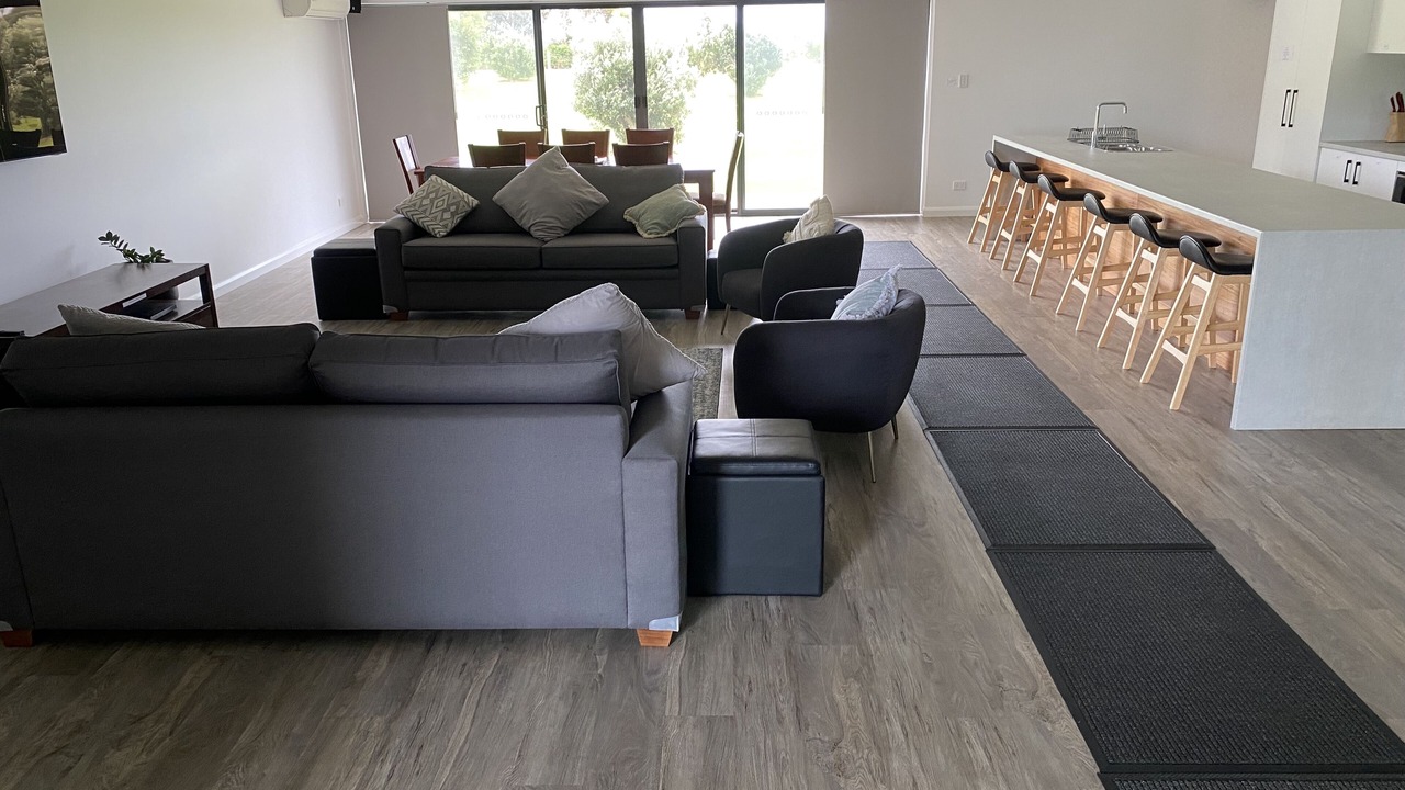 Photo of Livingroom in Eight Mile Creek