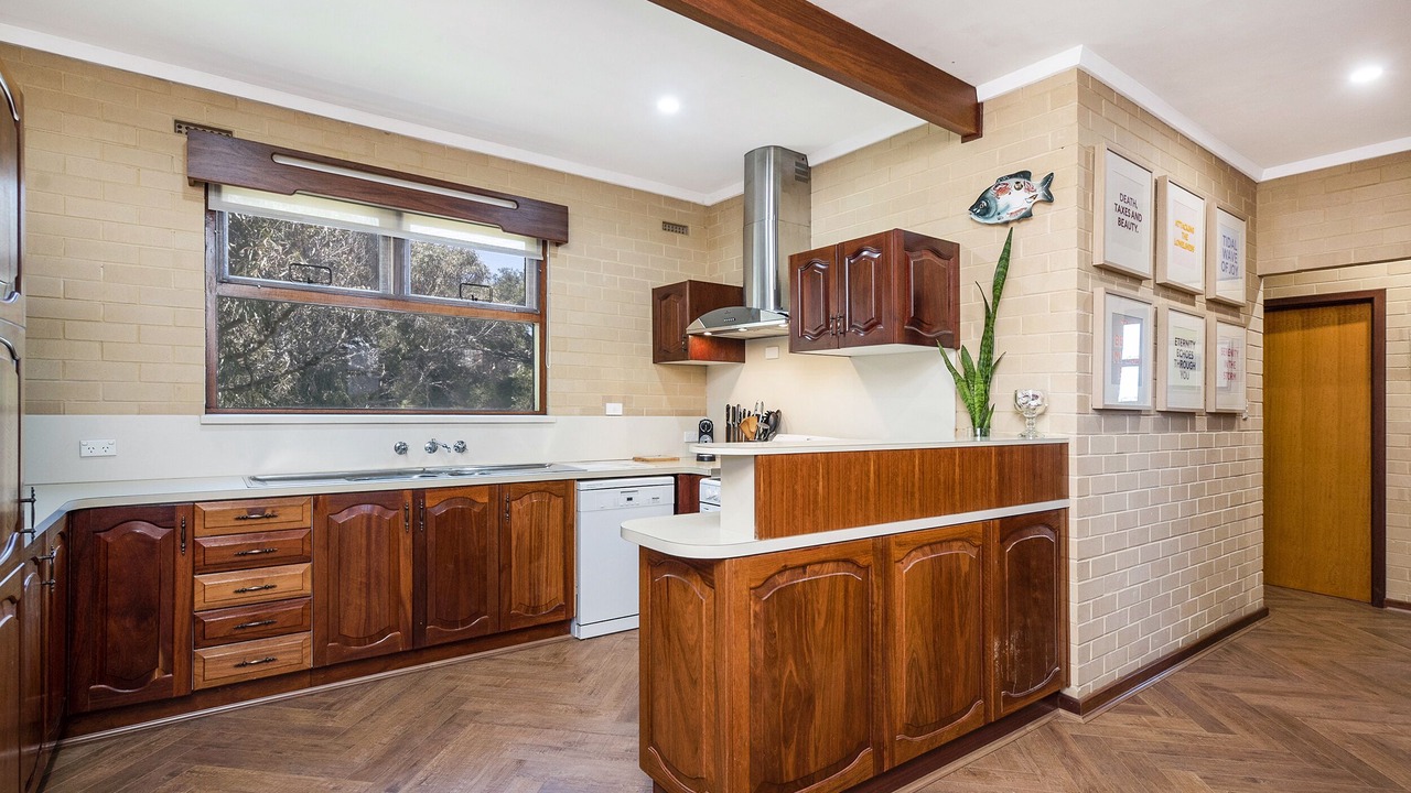 Photo of Kitchen in Guilderton