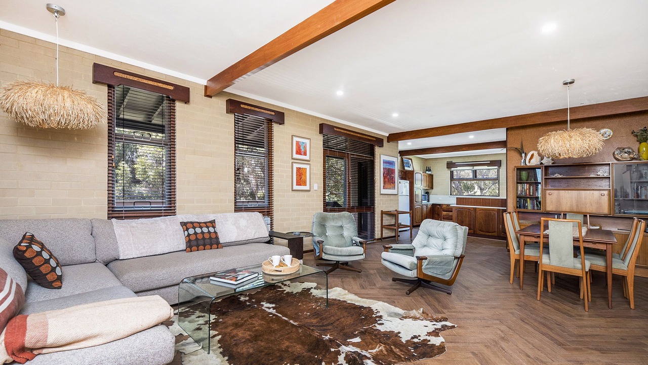Photo of Livingroom in Guilderton