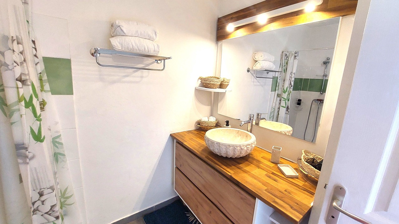 Photo of Bathroom in Remire Montjoly