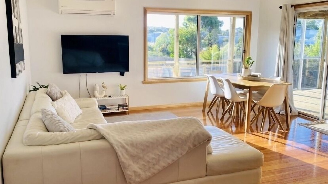 Photo of Livingroom in Greens Beach