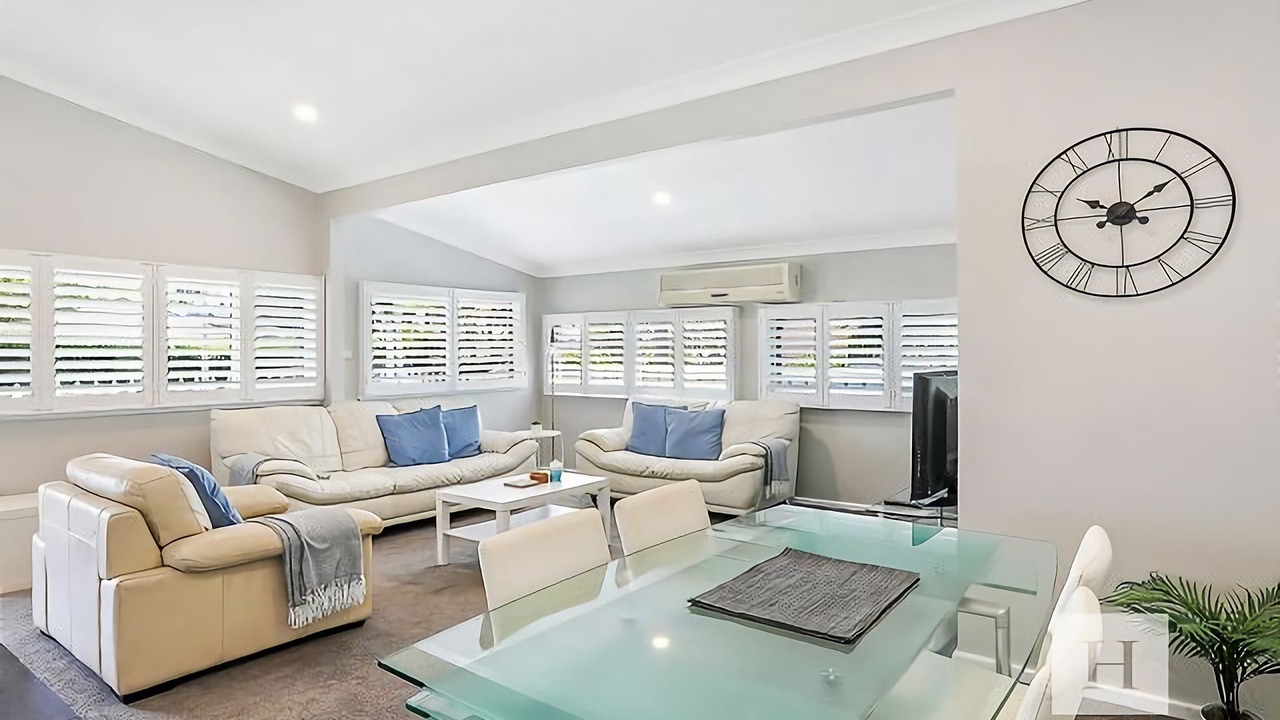 Photo of Livingroom in Mannering Park