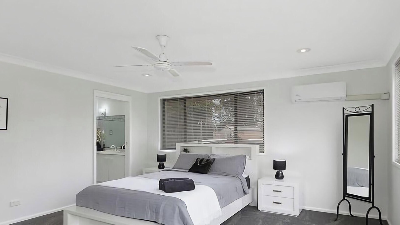 Photo of Bedroom in Mannering Park