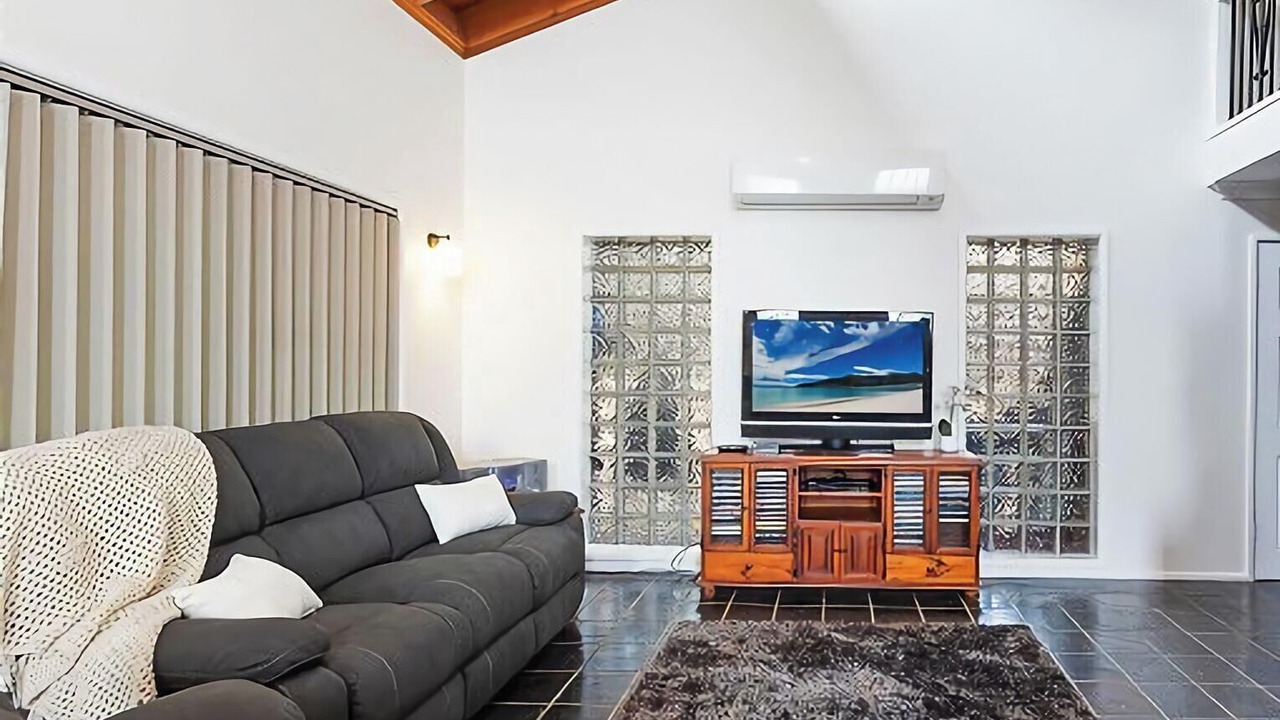Photo of Livingroom in Mannering Park