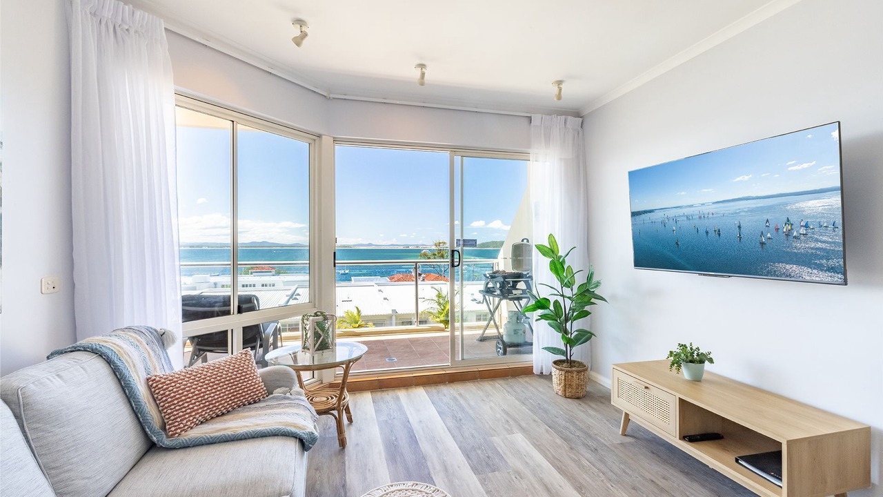 Photo of Livingroom in Shoal Bay
