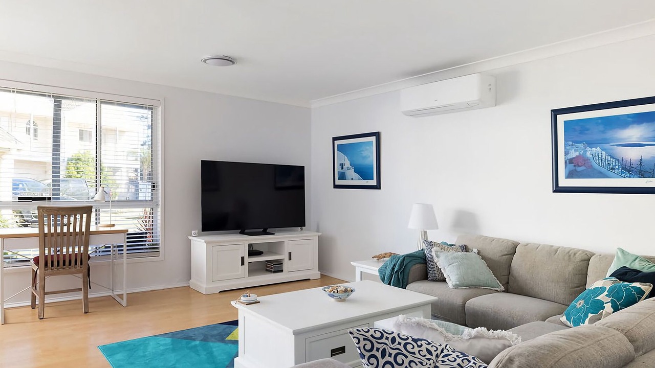 Photo of Livingroom in Anna Bay