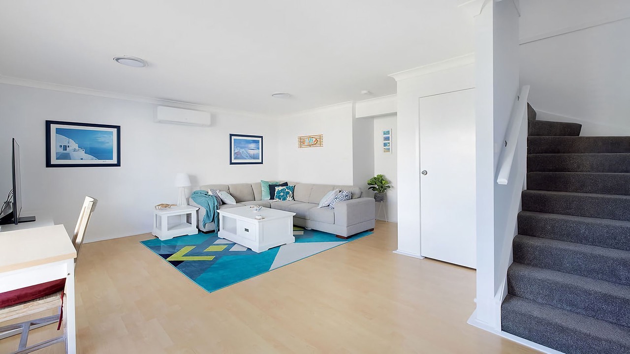 Photo of Livingroom in Anna Bay