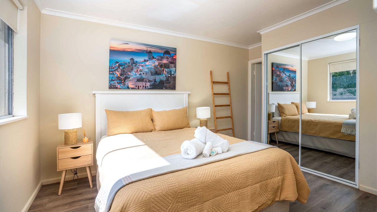 Photo of Bedroom in Orange