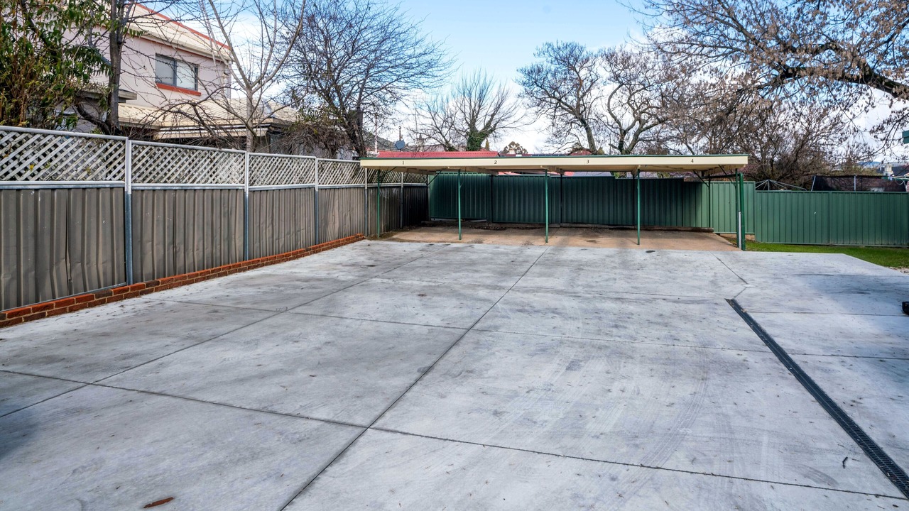 Photo of Outdoor in Orange