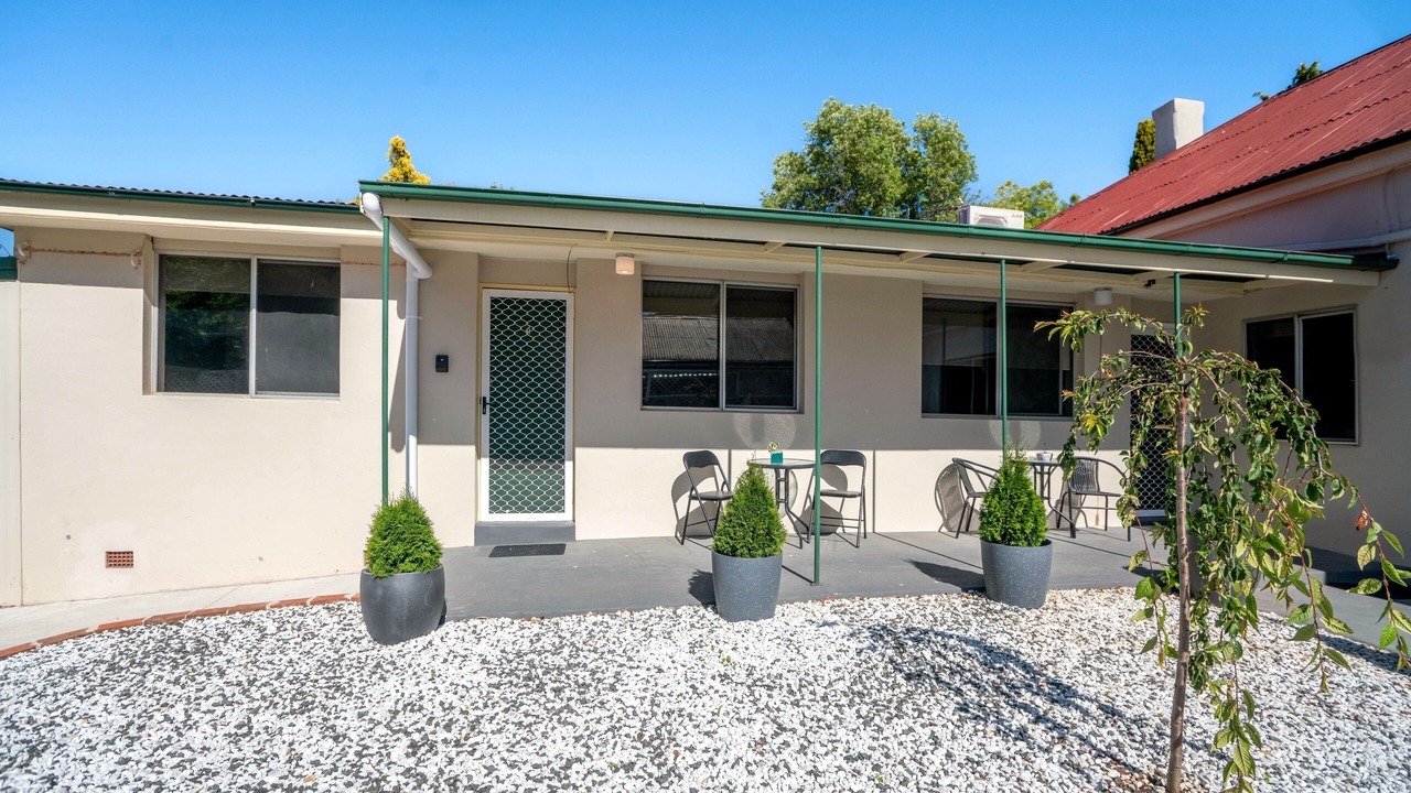 Photo of Patio Balcony in Orange