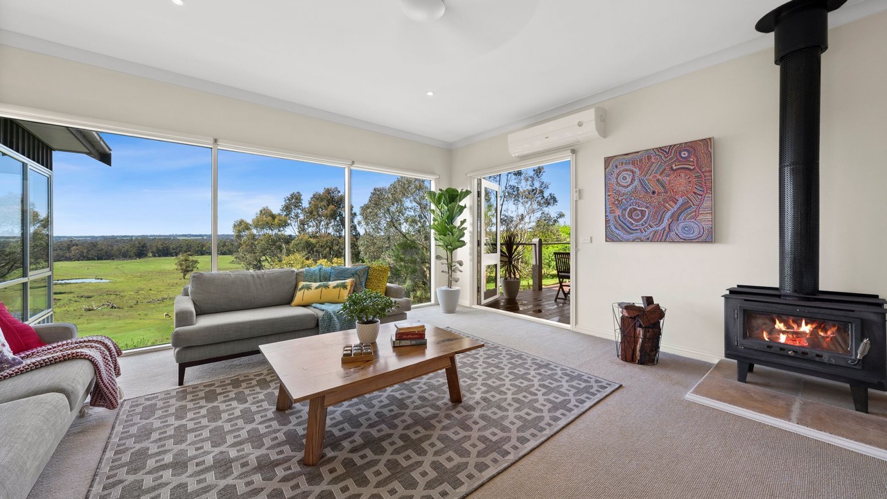 Photo of Livingroom in Spring Hill