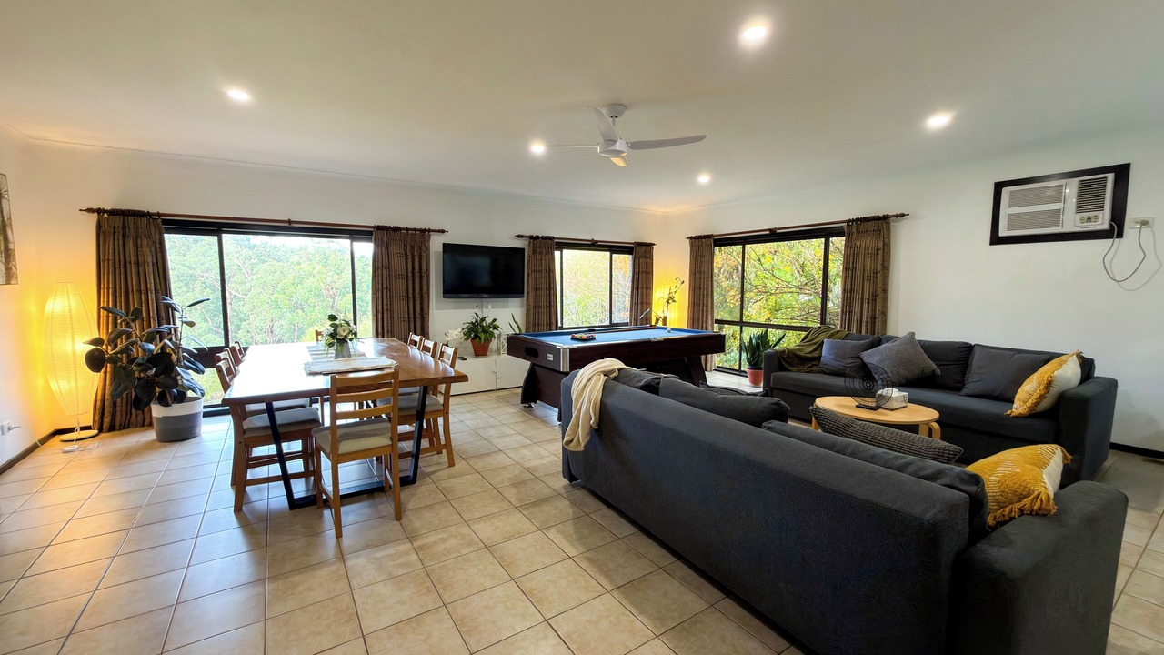 Photo of Livingroom in Don Valley
