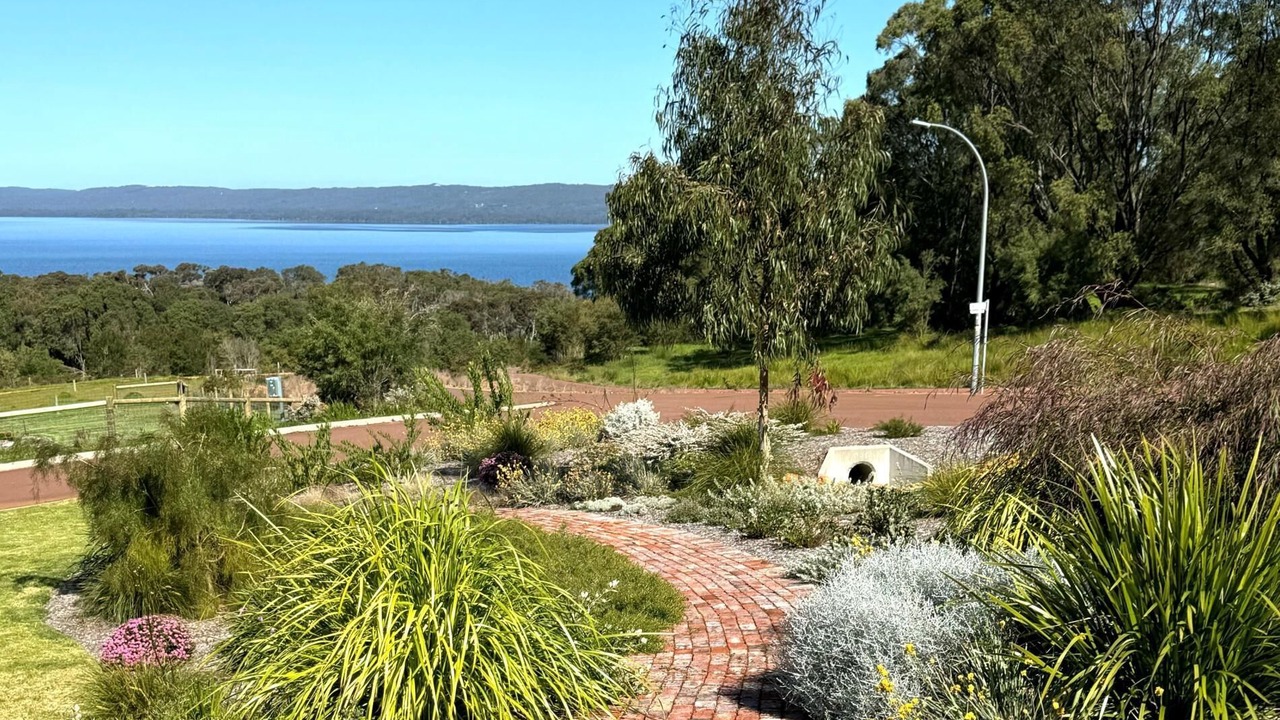Photo of Outdoor in Hay