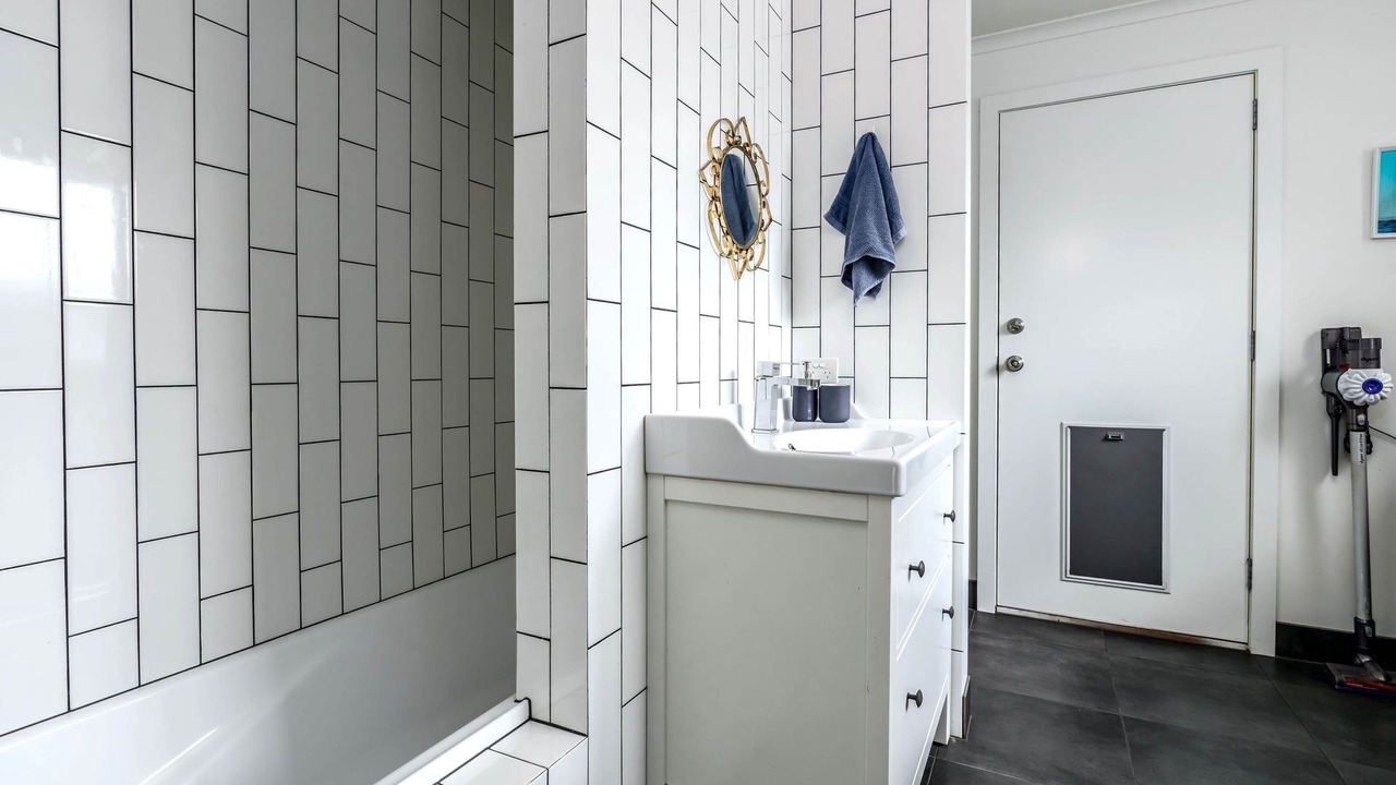 Photo of Bathroom in Inverloch