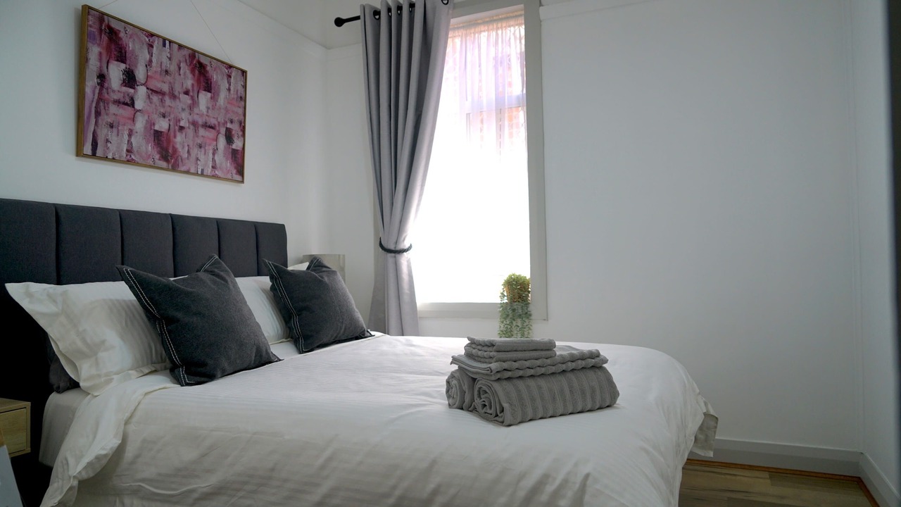 Photo of Bedroom in Orange