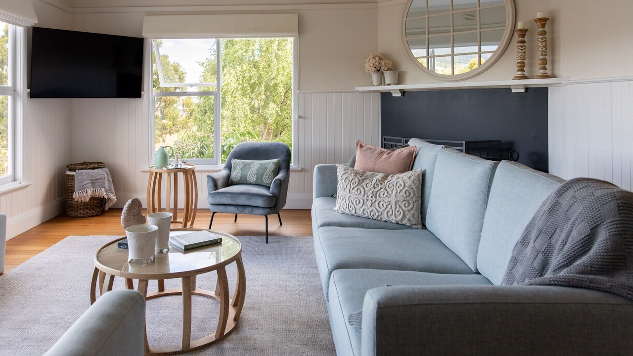 Photo of Livingroom in Lymington