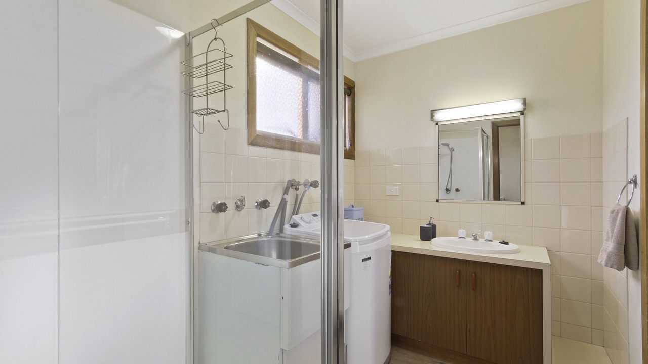 Photo of Bathroom in Lakes Entrance