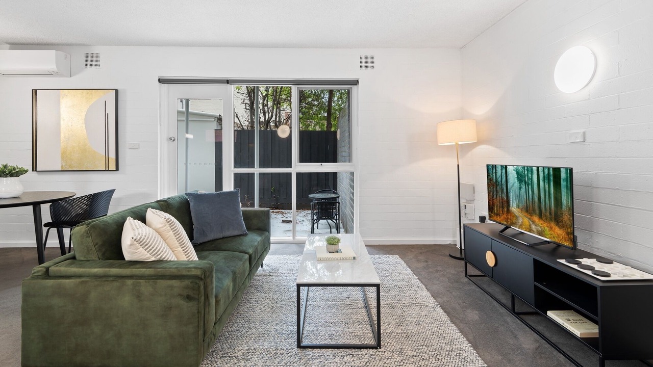Photo of Livingroom in Parkville