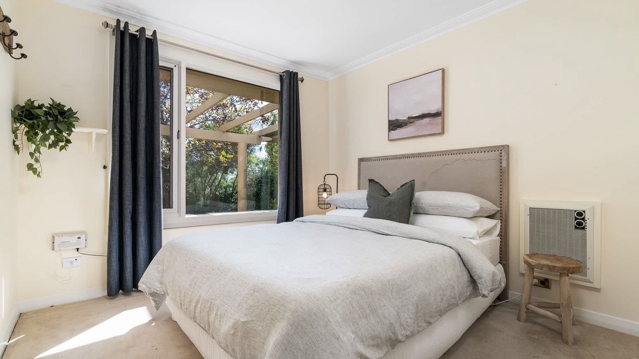 Photo of Bedroom in Orange East