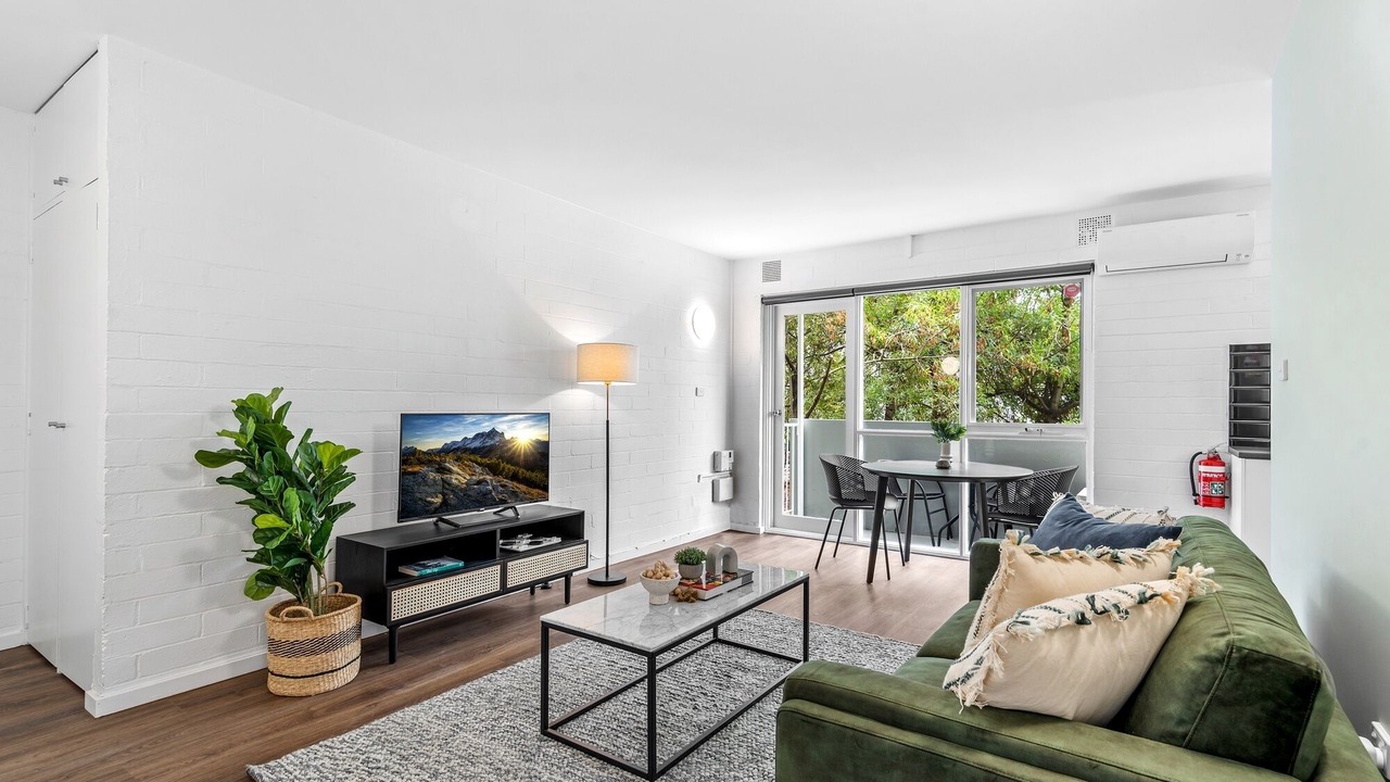 Photo of Livingroom in Parkville