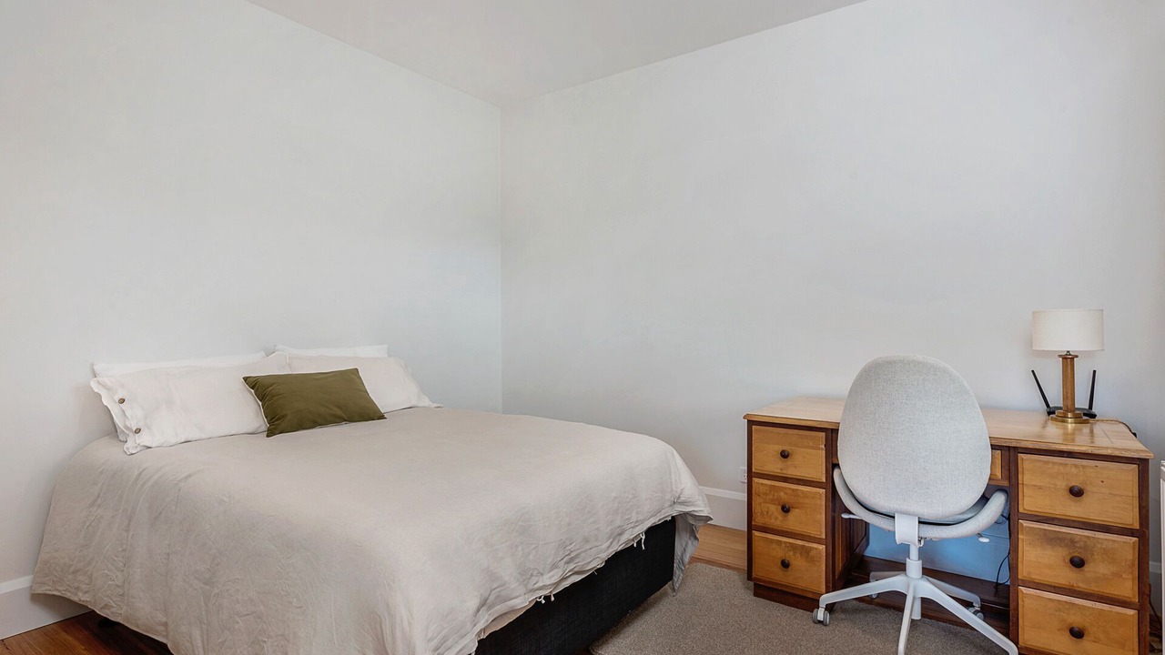 Photo of Bedroom in Kingston Beach
