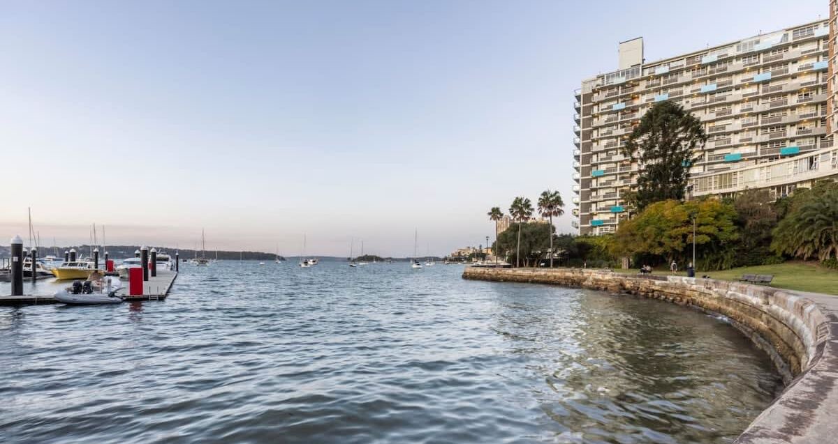 Photo of Others in Elizabeth Bay