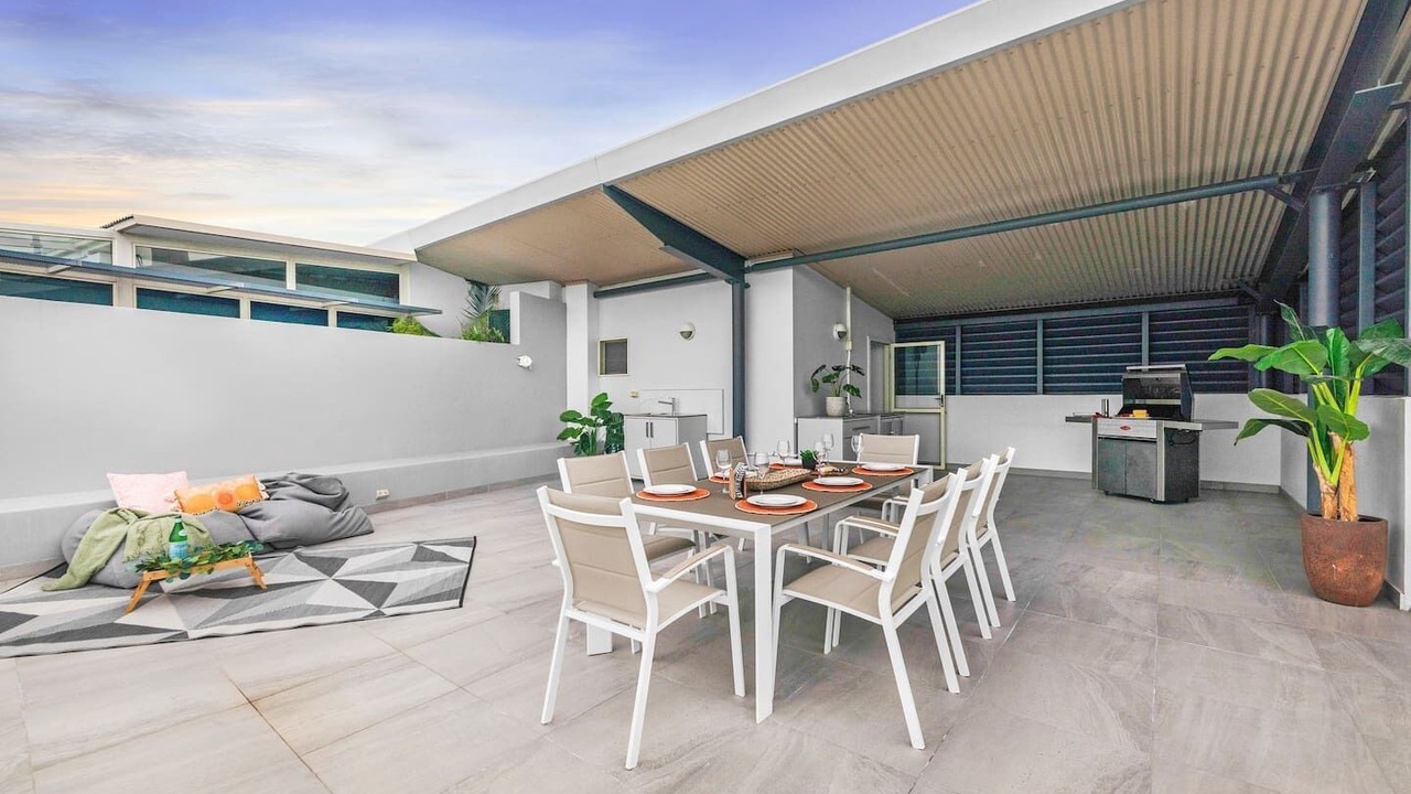 Photo of Patio Balcony in Cullen Bay