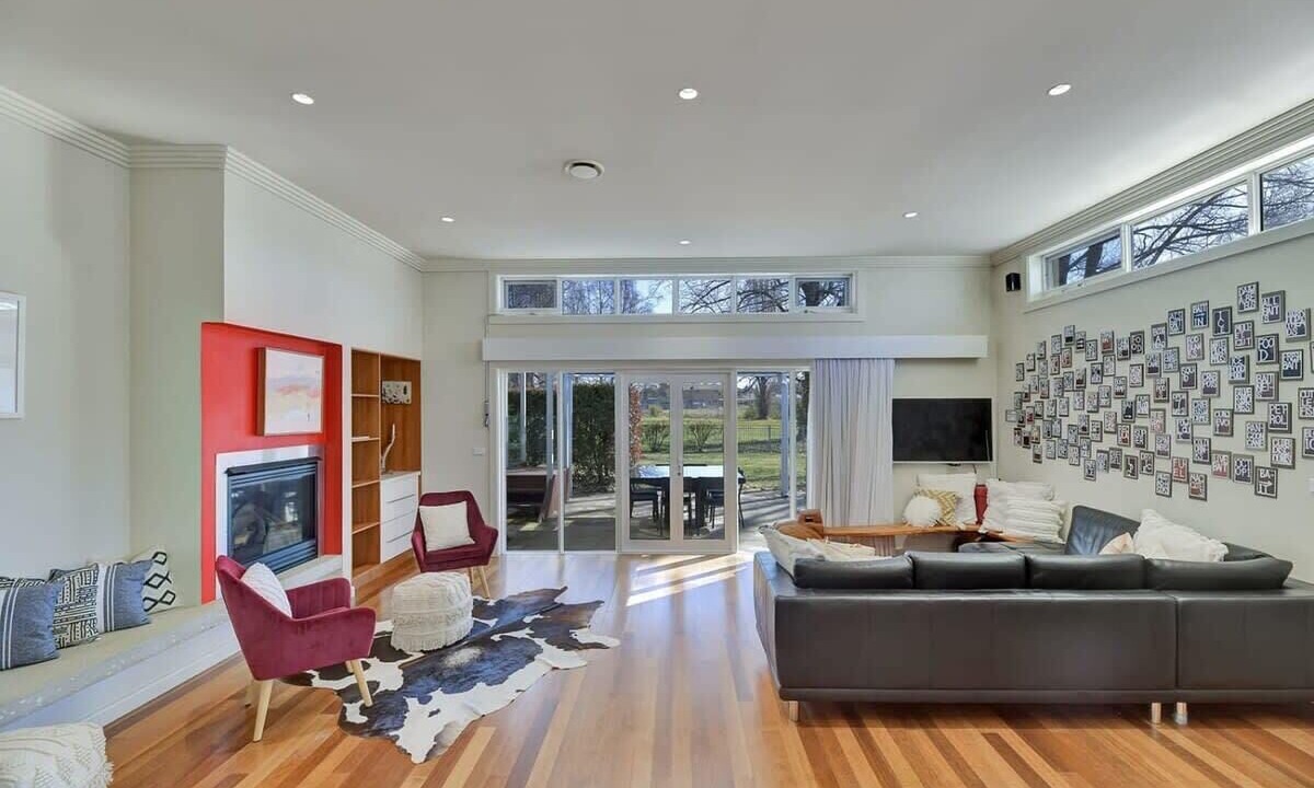 Photo of Livingroom in Orange