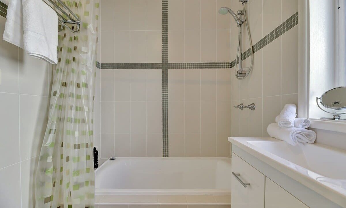 Photo of Bathroom in Orange