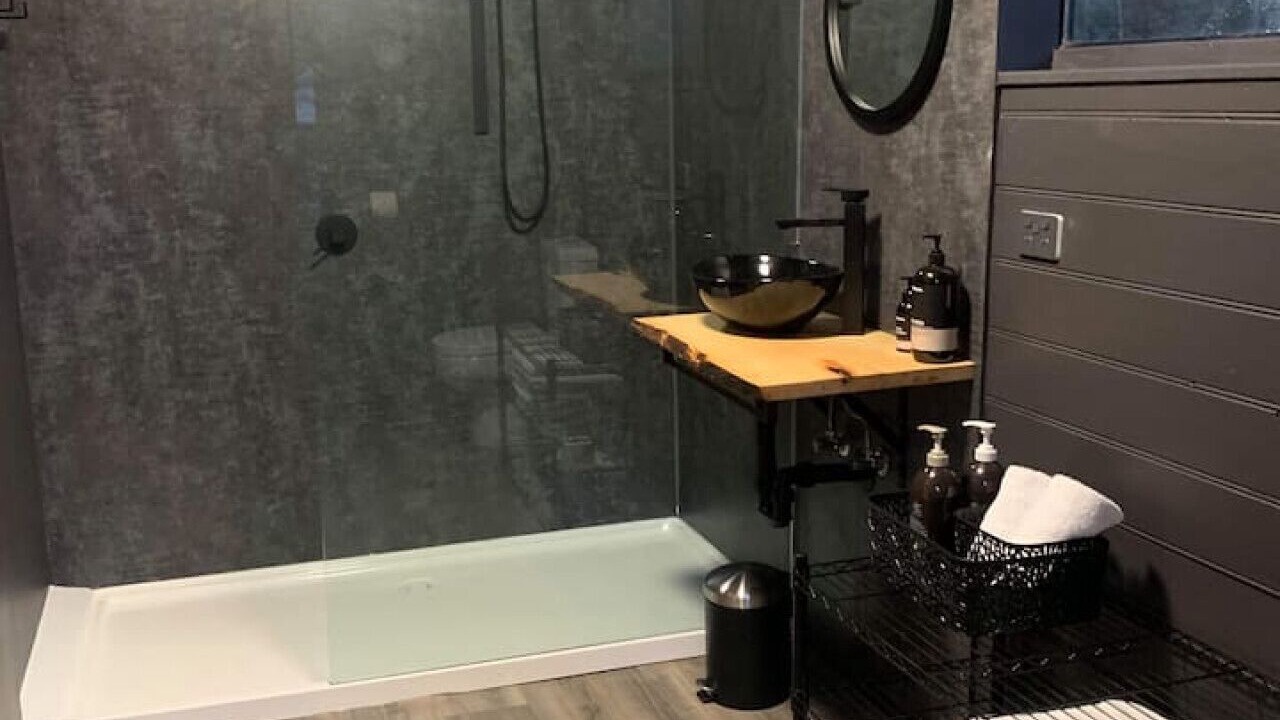 Photo of Bathroom in Alonnah