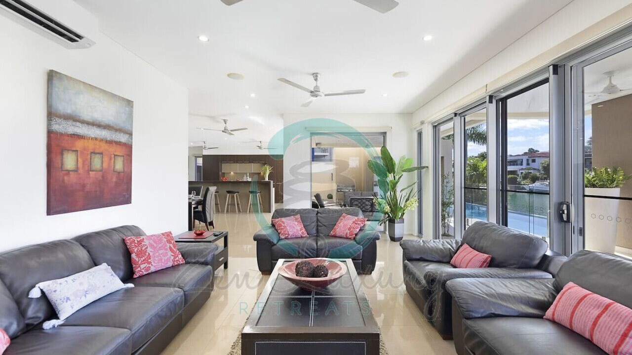 Photo of Livingroom in Bayview
