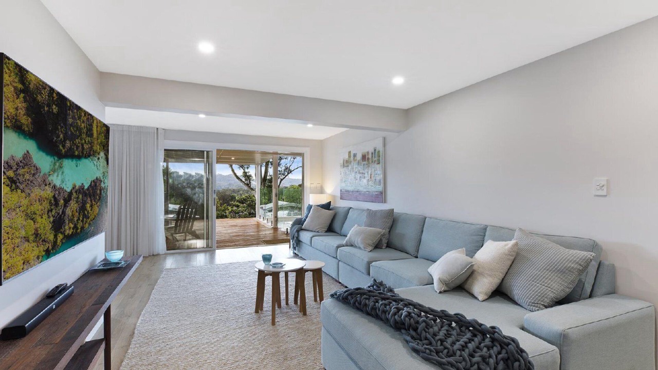 Photo of Livingroom in Avoca Beach