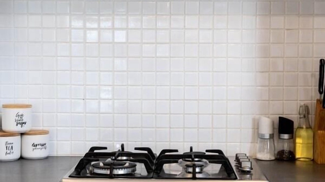 Photo of Kitchen in Golden Point