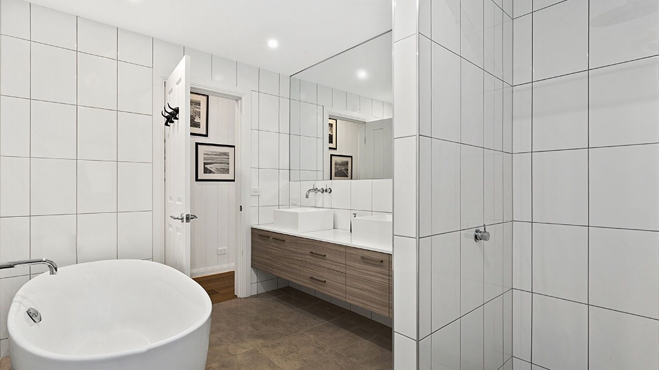 Photo of Bathroom in Point Lonsdale
