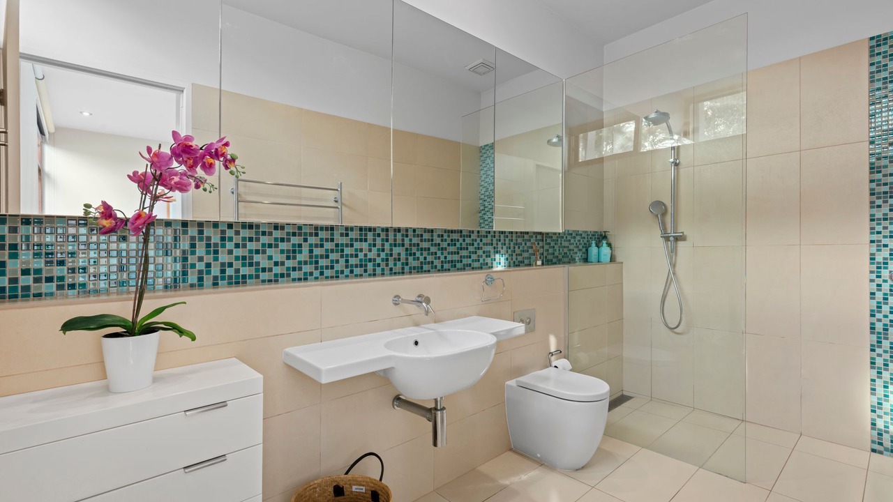 Photo of Bathroom in Point Lonsdale