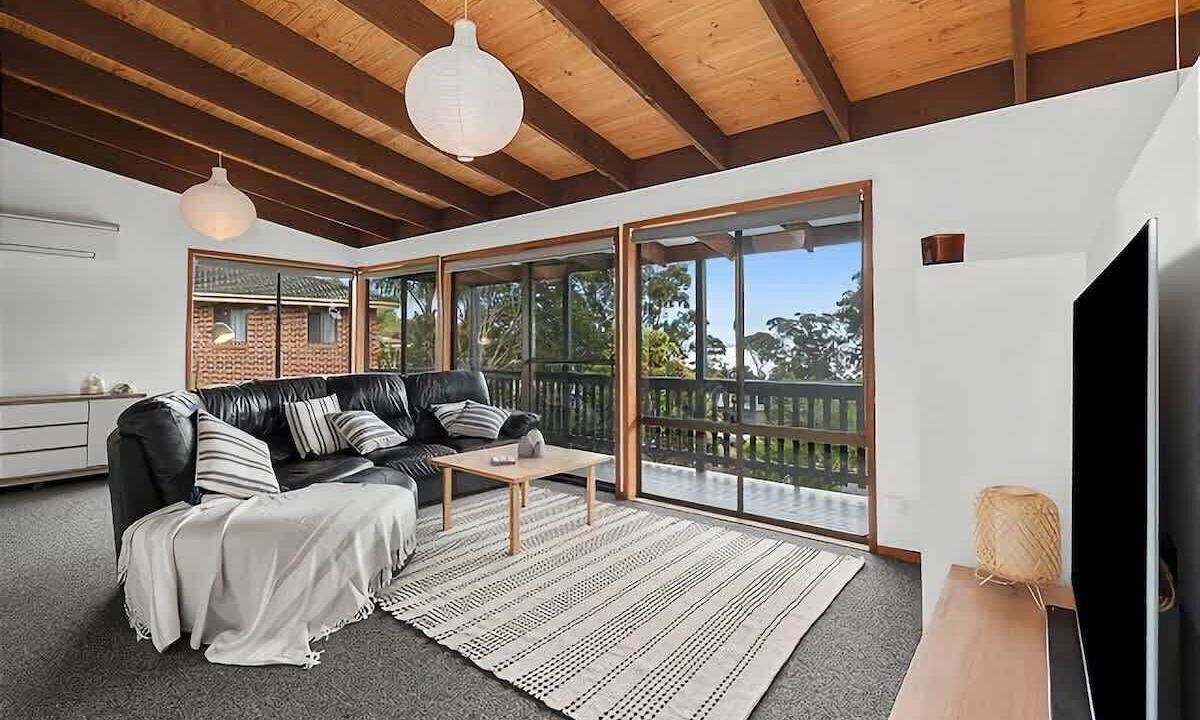 Photo of Livingroom in Surf Beach