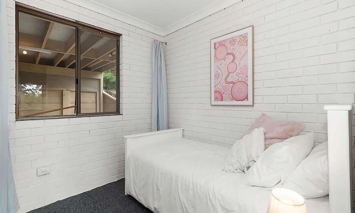 Photo of Bedroom in Surf Beach