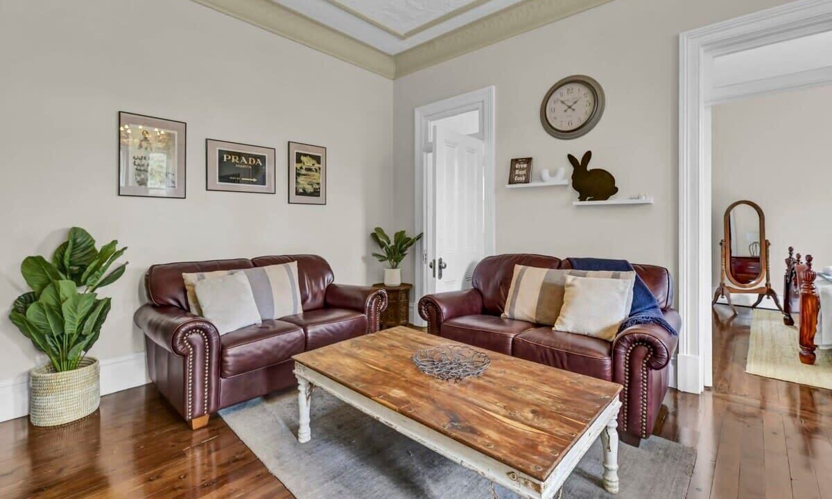 Photo of Livingroom in Orange East