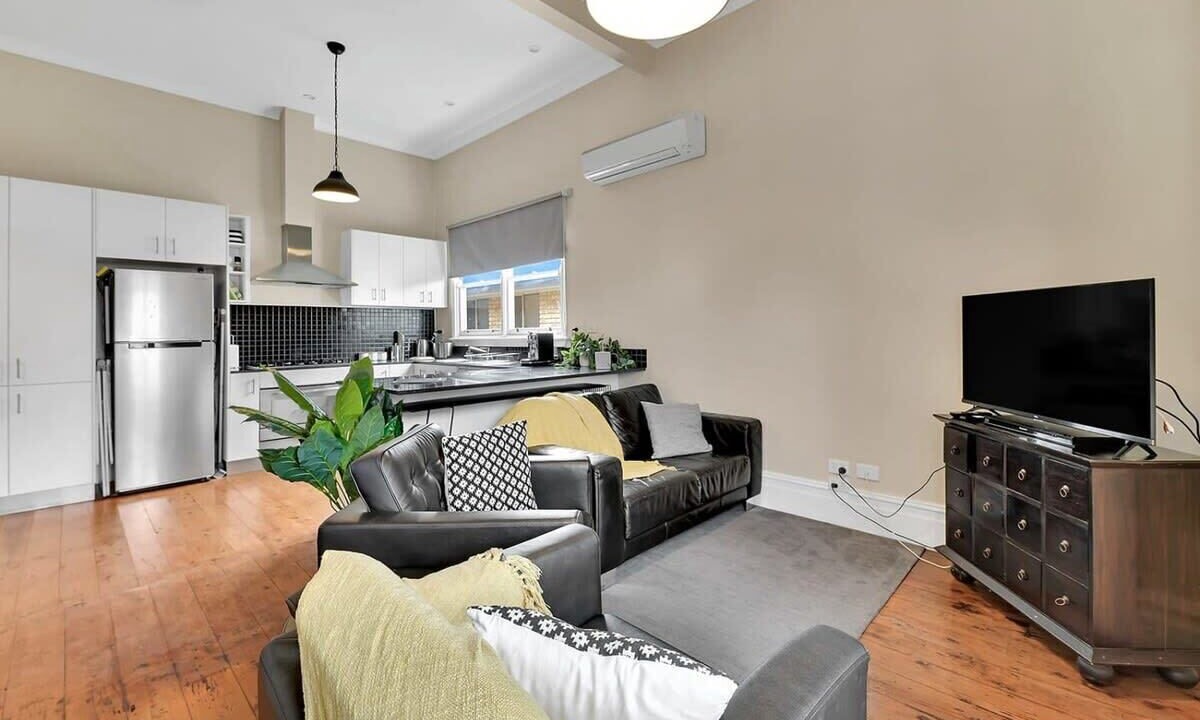Photo of Livingroom in Orange East
