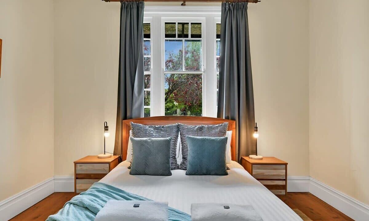 Photo of Bedroom in Orange East