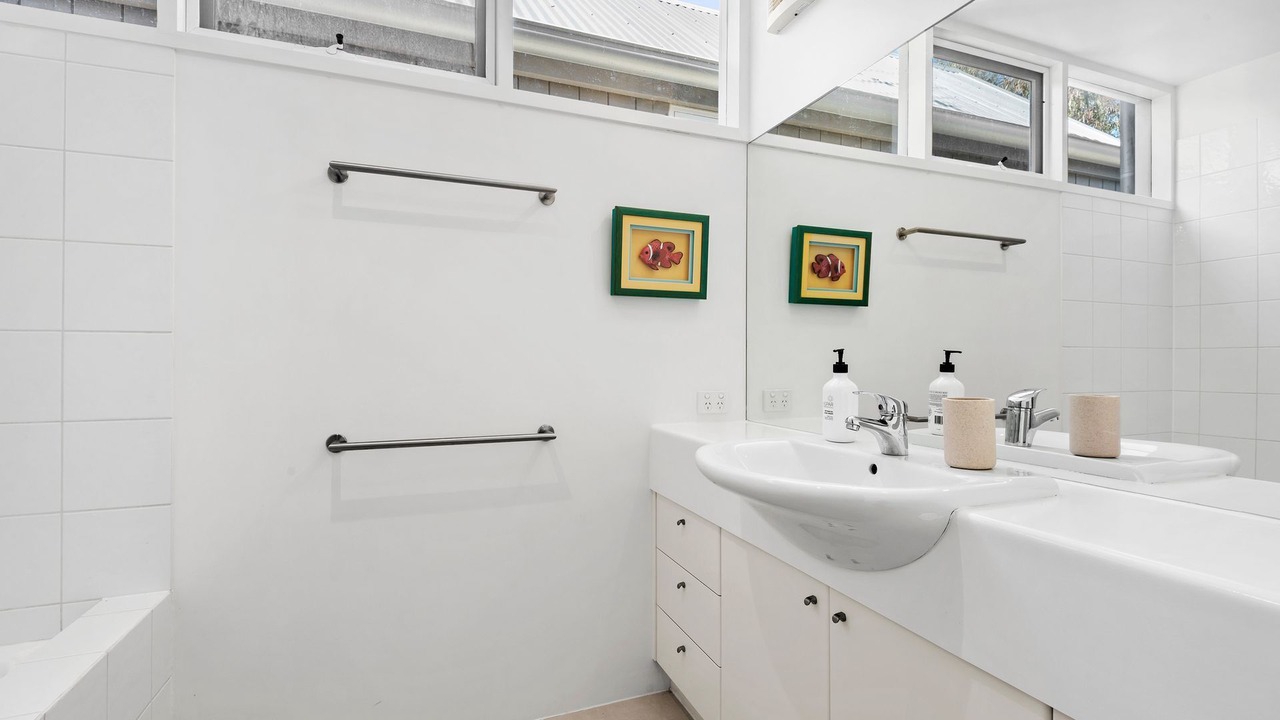 Photo of Bathroom in Point Lonsdale