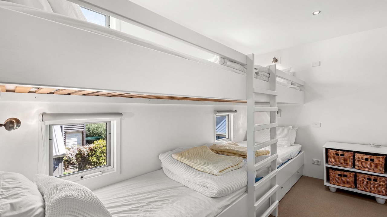 Photo of Bedroom in Point Lonsdale